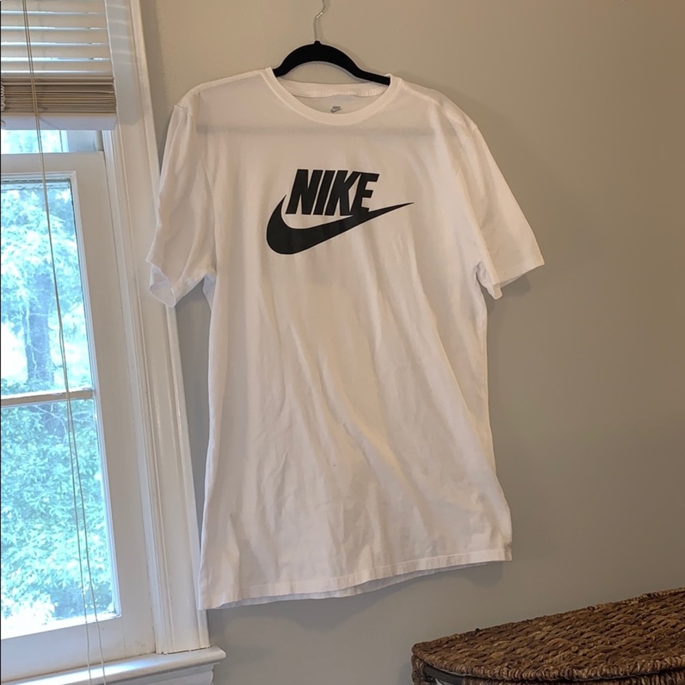 White nike T-shirt size XL